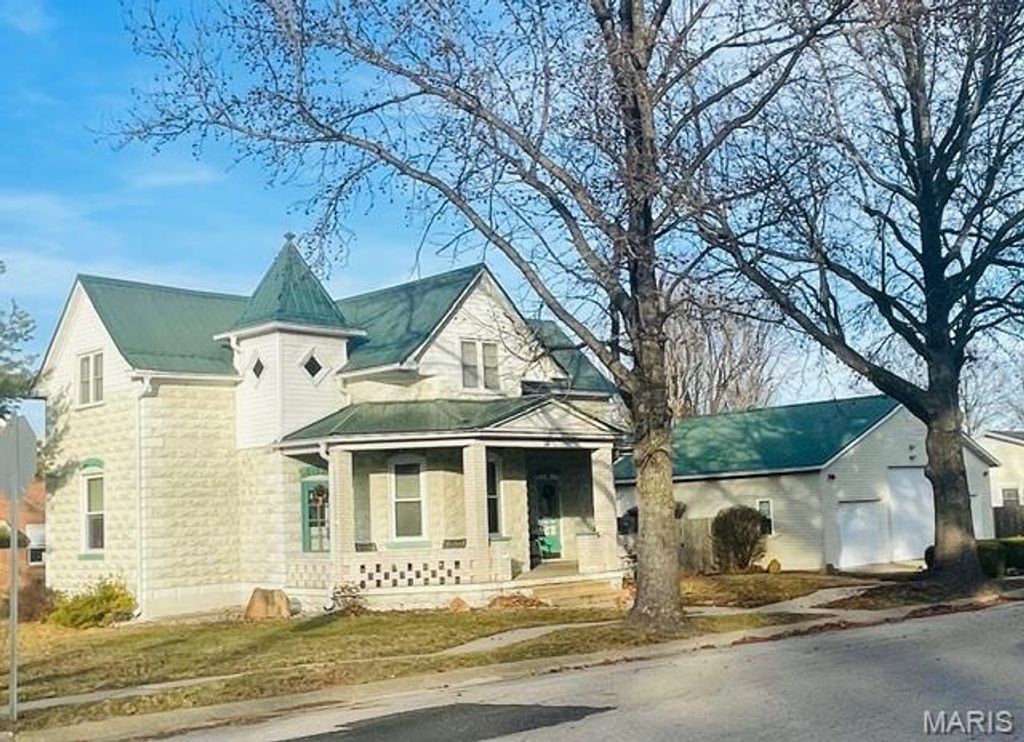 111 W Madison Avenue, Owensville, MO 65066