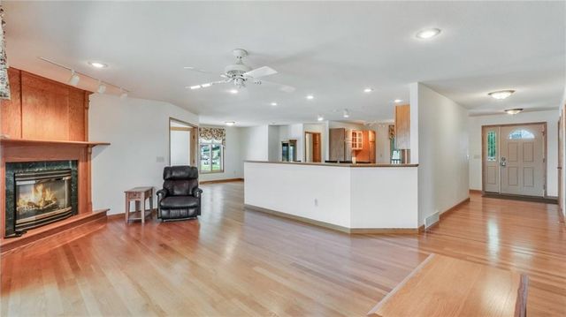 106 S 2nd Street, Alma, WI 54610