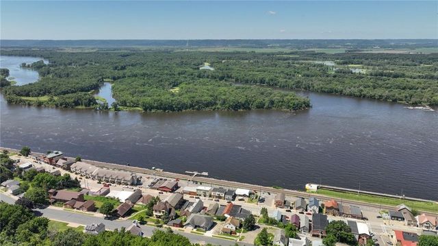 106 S 2nd Street, Alma, WI 54610