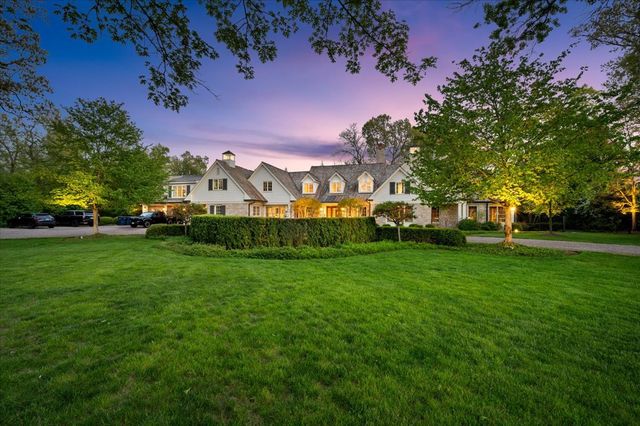 30 Bridlewood Road, Northbrook, IL 60062