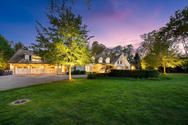 30 Bridlewood Road, Northbrook, IL 60062