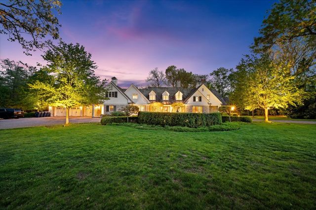 30 Bridlewood Road, Northbrook, IL 60062