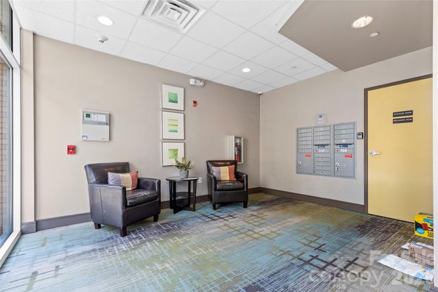 300 Magnolia Avenue 202, Charlotte, NC 28203