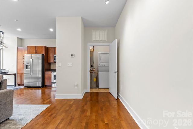 300 Magnolia Avenue 202, Charlotte, NC 28203