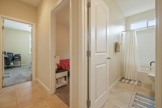 10423 Ian Ct, Stockton, CA 95209