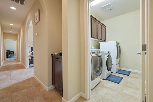 10423 Ian Ct, Stockton, CA 95209