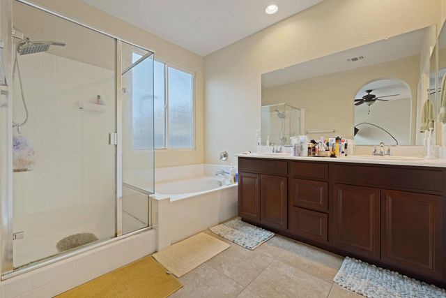 10423 Ian Ct, Stockton, CA 95209