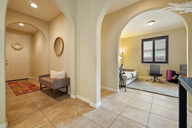 10423 Ian Ct, Stockton, CA 95209