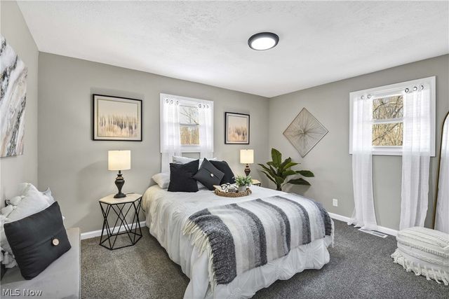 6672 Cleveland Road, Ravenna, OH 44266