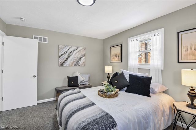 6672 Cleveland Road, Ravenna, OH 44266