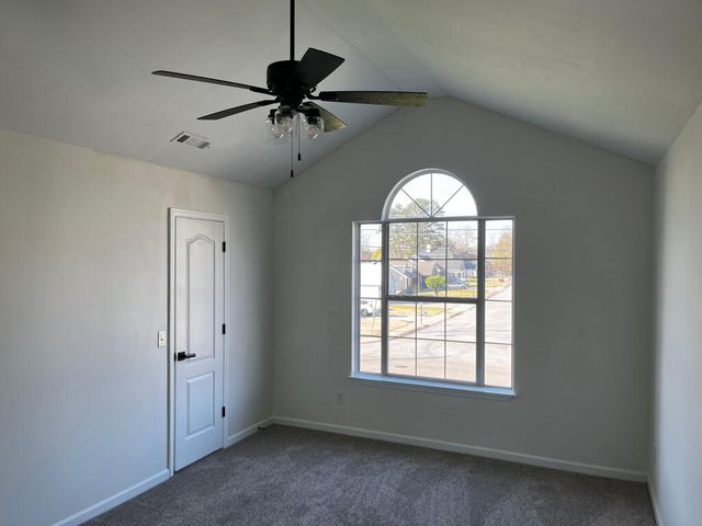 7738 Pinewood Drive, Chattanooga, TN 37421