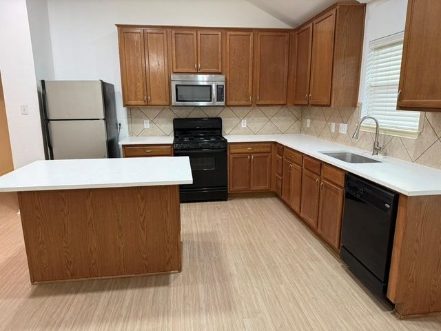 2122 Rachel LN, Round Rock, TX 78664