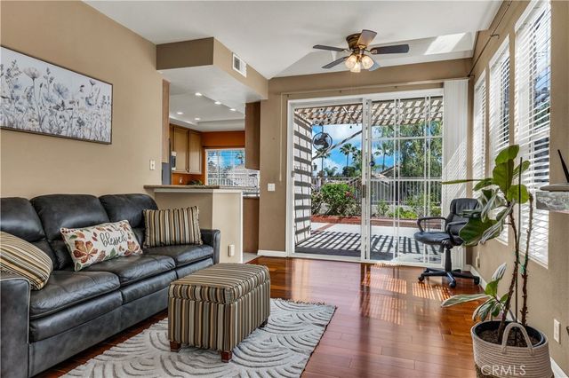 26292 Rosa, Laguna Hills, CA 92656