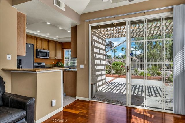 26292 Rosa, Laguna Hills, CA 92656