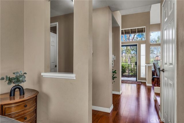 26292 Rosa, Laguna Hills, CA 92656