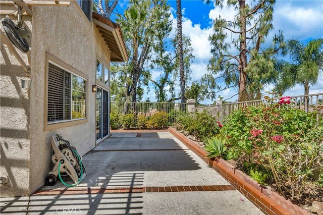 26292 Rosa, Laguna Hills, CA 92656