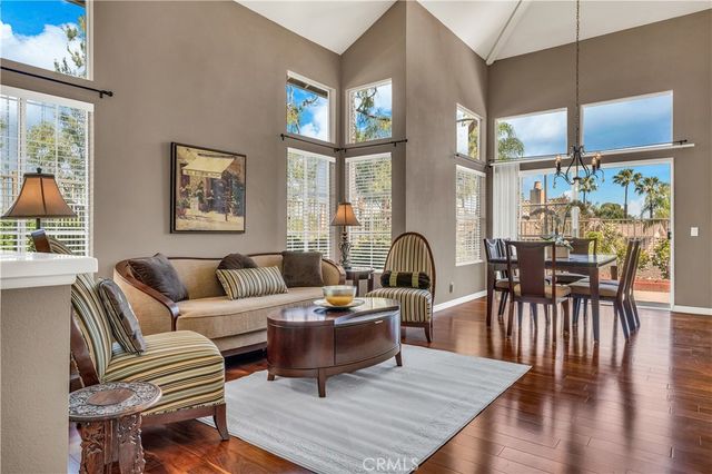 26292 Rosa, Laguna Hills, CA 92656