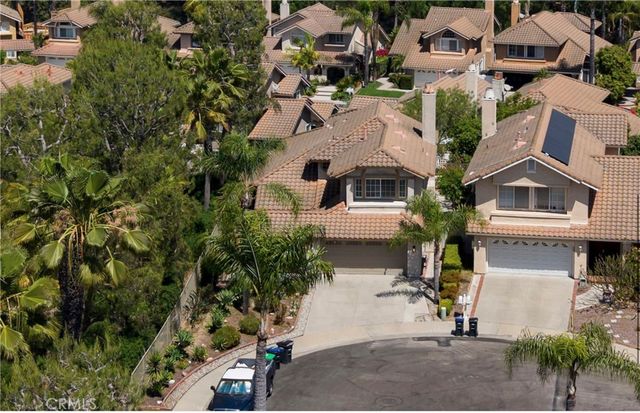 26292 Rosa, Laguna Hills, CA 92656