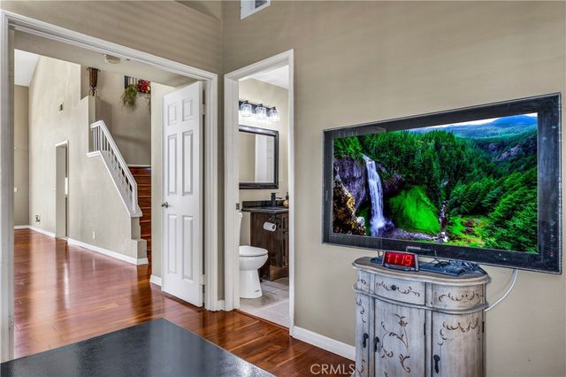 26292 Rosa, Laguna Hills, CA 92656