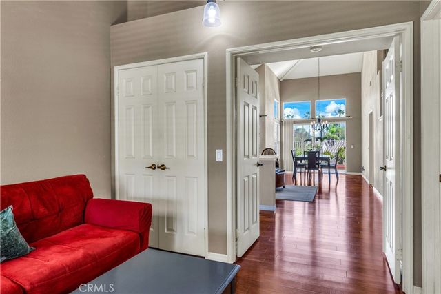 26292 Rosa, Laguna Hills, CA 92656