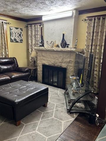 314 N Kensington Avenue, Kansas City, MO 64123