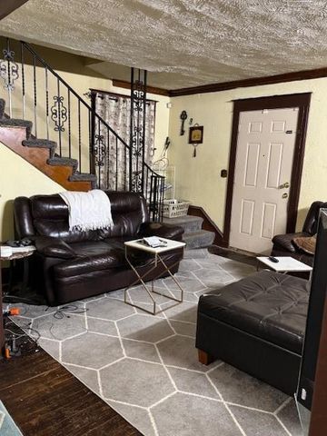 314 N Kensington Avenue, Kansas City, MO 64123