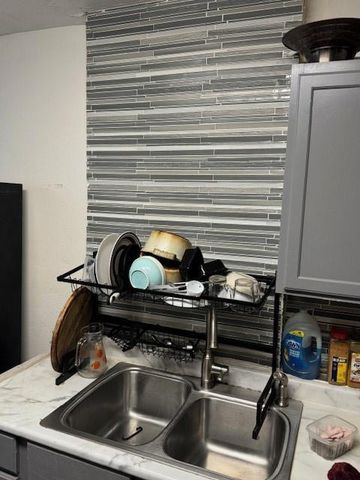 314 N Kensington Avenue, Kansas City, MO 64123