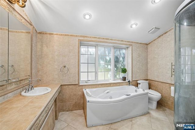 457 Summit, Norwood, NJ 07648