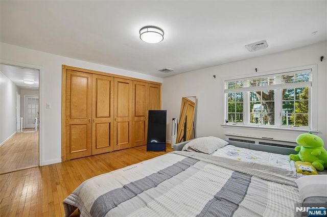 457 Summit, Norwood, NJ 07648