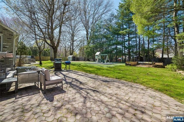 457 Summit, Norwood, NJ 07648