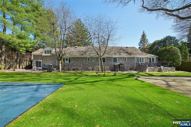 457 Summit, Norwood, NJ 07648