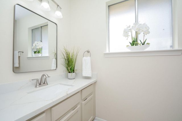 10427 Huntington Crest Drive, Houston, TX 77099