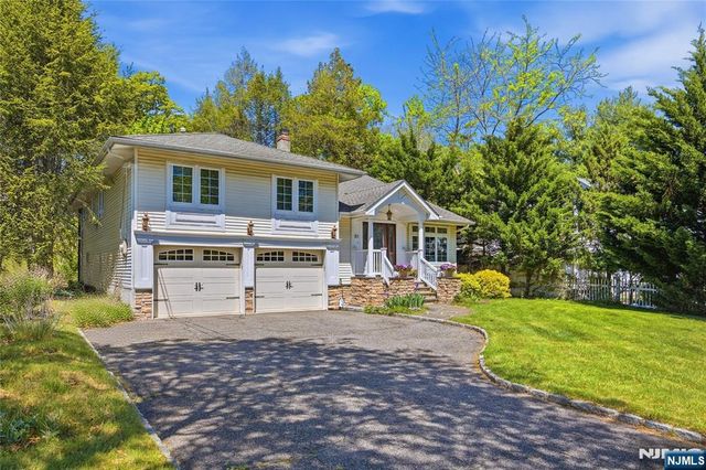 83 Norman Place, Tenafly, NJ 07670