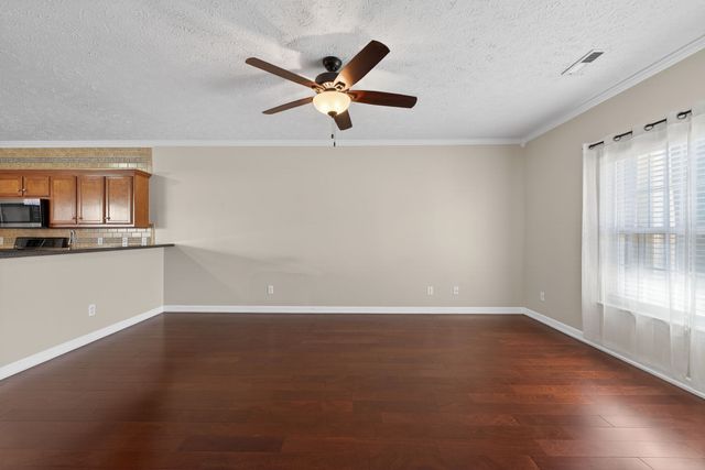 416 Kubota Dr, Murfreesboro, TN 37128