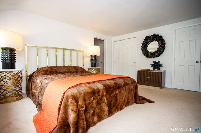 12 Gulliver Circle, Norwich, CT 06360