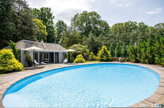 12 Gulliver Circle, Norwich, CT 06360