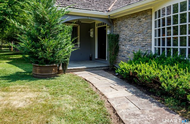 12 Gulliver Circle, Norwich, CT 06360