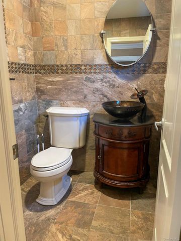 267 Seidman Place, Franklin Square, NY 11010