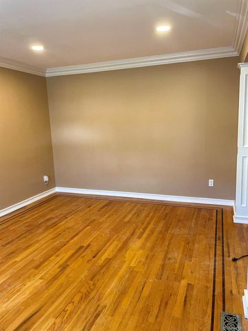 267 Seidman Place, Franklin Square, NY 11010