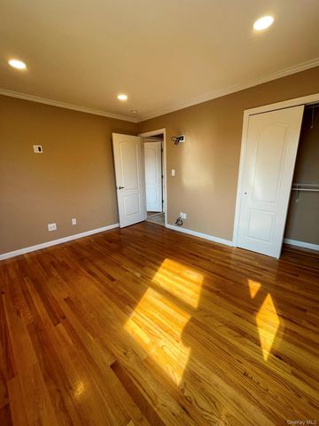 267 Seidman Place, Franklin Square, NY 11010