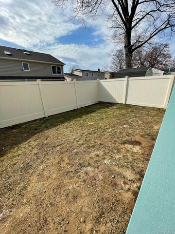 267 Seidman Place, Franklin Square, NY 11010