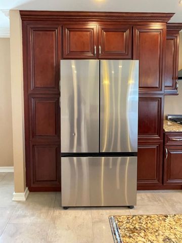 267 Seidman Place, Franklin Square, NY 11010