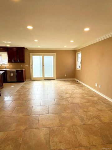 267 Seidman Place, Franklin Square, NY 11010