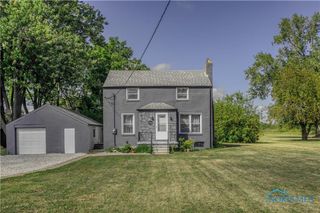 1450 S Lallendorf Road, Oregon, OH 43616