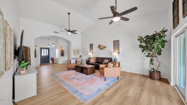 19907 N 69TH Avenue, Glendale, AZ 85308