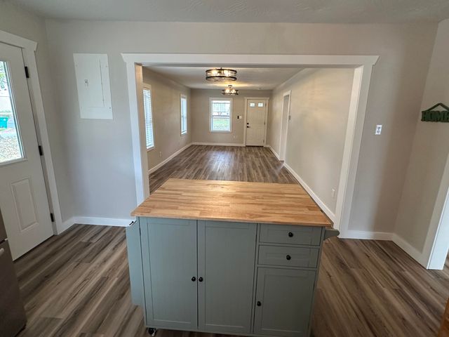 650 W 1st Street, Mountain Grove, MO 65711