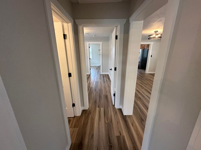 650 W 1st Street, Mountain Grove, MO 65711