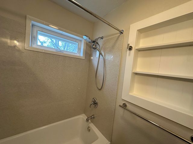 650 W 1st Street, Mountain Grove, MO 65711