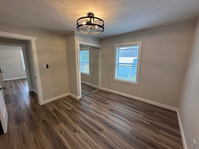 650 W 1st Street, Mountain Grove, MO 65711