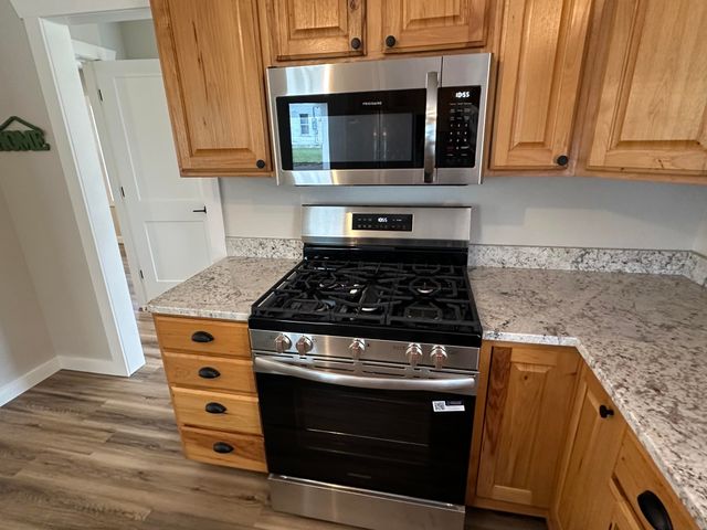 650 W 1st Street, Mountain Grove, MO 65711